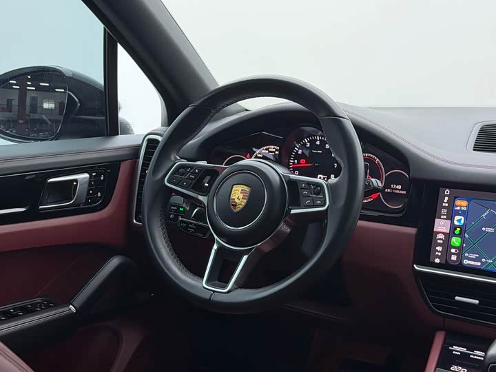 Porsche Cayenne 2018 Cayenne 3.0 T — фото 31