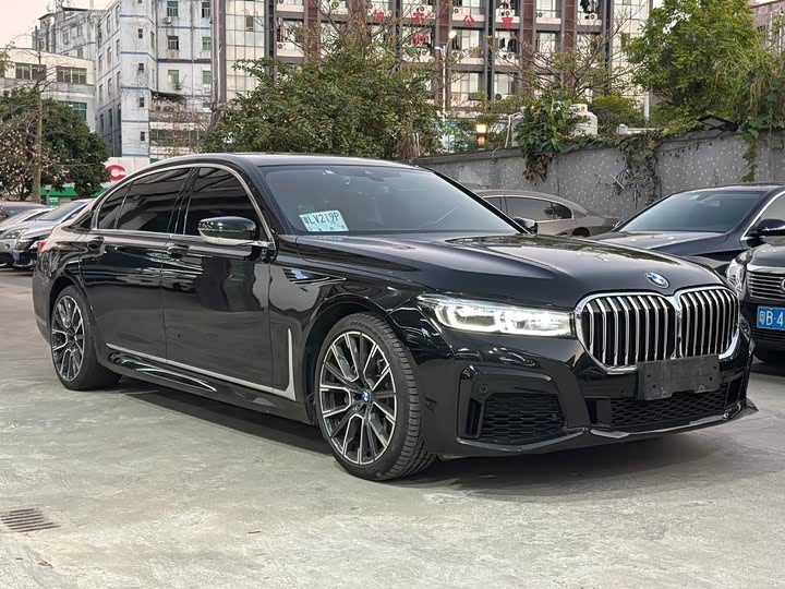 BMW 7 Series — фото 3