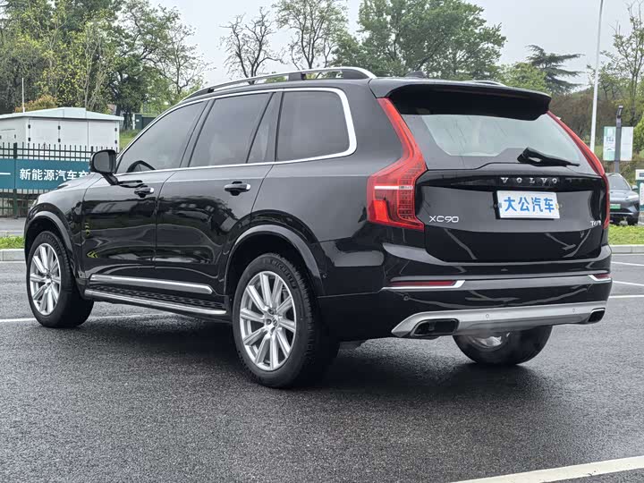 Volvo XC90 2018 T 6 7 — фото 17