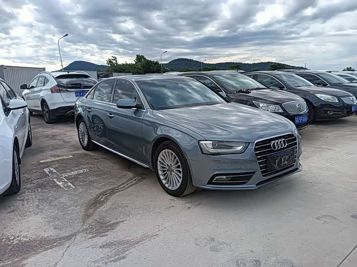 Audi A4L 35 TFSI автомат стандарт — фото 3