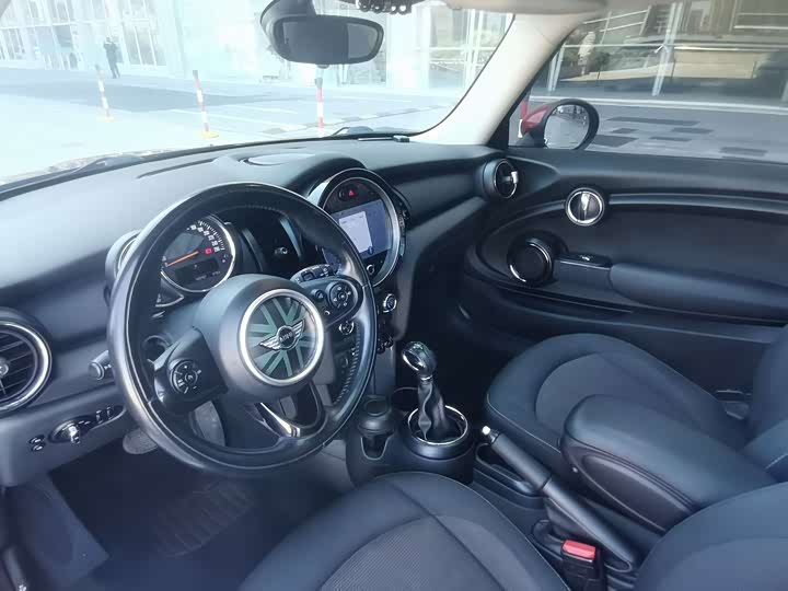 MINI Hatch — фото 13