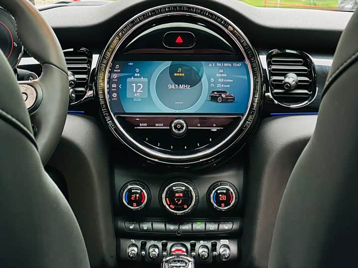 MINI Hatch — фото 15