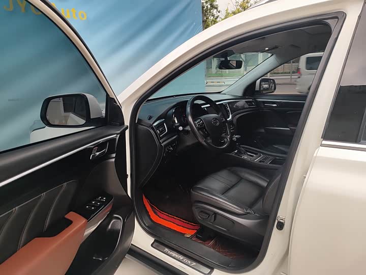Trumpchi GS7 2017 280 T 2 WDLuxury — фото 13
