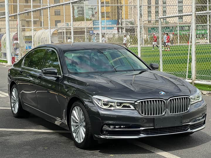 BMW 7-Series 2017 740 Li Leading — фото 3