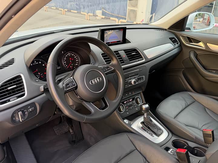Audi Q3 2017 30 TFSI — фото 12