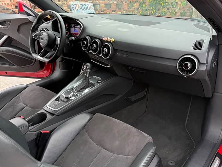 Audi TT 2015 TT Coupe 45 TFSI — фото 4