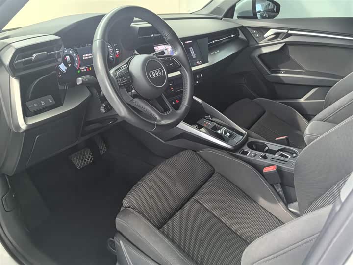 Audi A3 2021 Sportback 35 TFSI Sport — фото 17