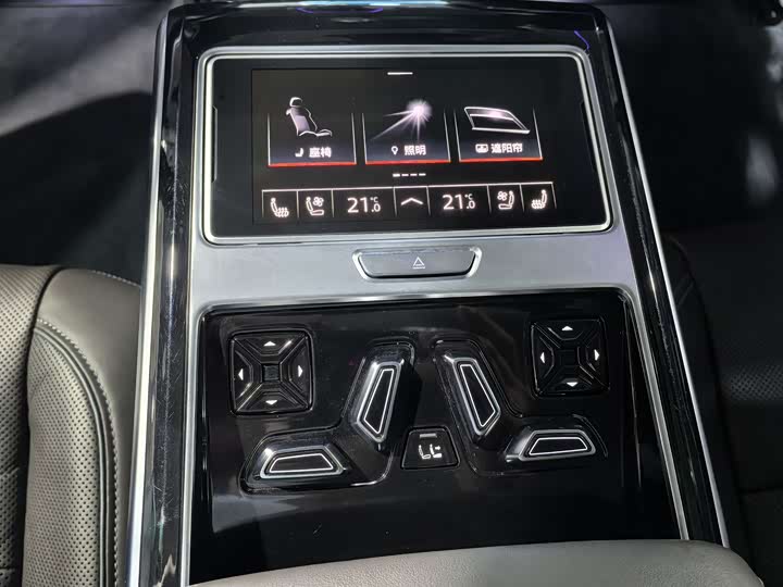 Audi A 8 2018 A 8 L 55 TFSI quattro Luxury — фото 11