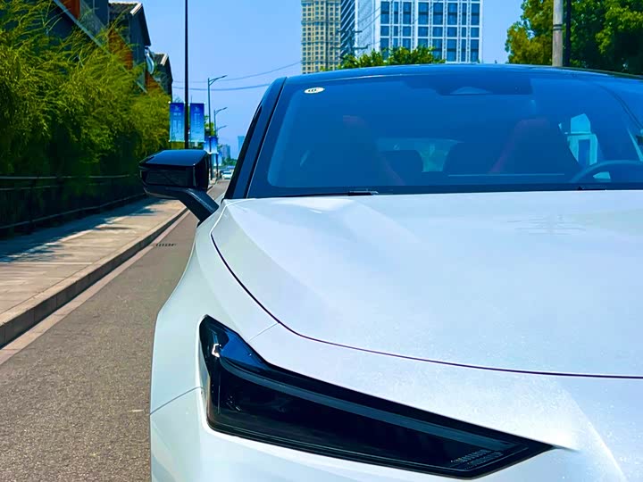 Changan UNI-V 2025 2.0 T — фото 4
