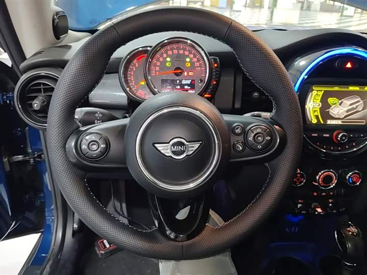 MINI Hatch — фото 11