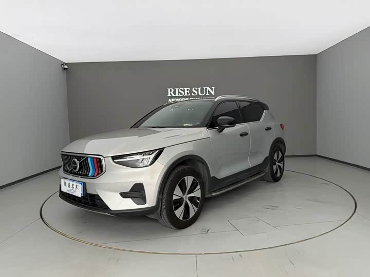 Volvo XC40 2023 B 3 — фото 1