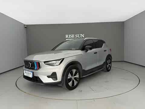 Volvo XC40 2023 B 3 — фото 13