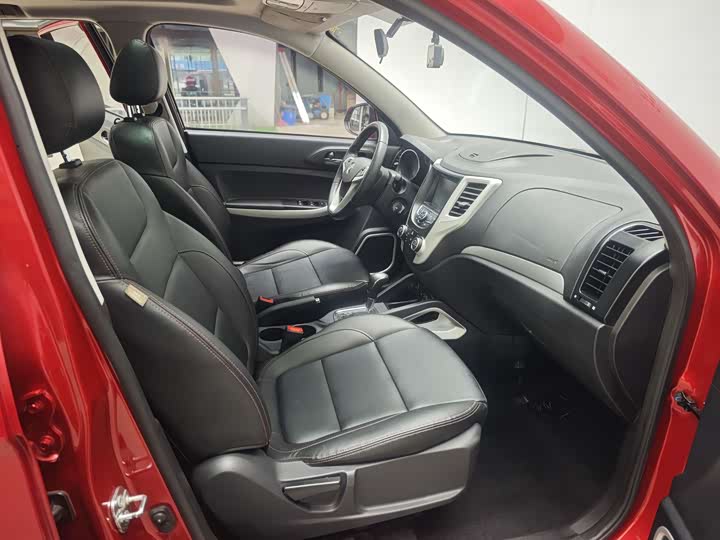Changan CS35 2015 1.6 L ATLuxury IV — фото 11