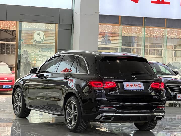 Mercedes-Benz GLC 2020 GLC 260 L 4 MATIC Luxury — фото 12