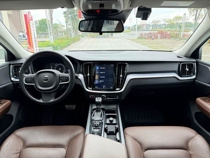 Volvo V60 2020 T 4 — фото 5