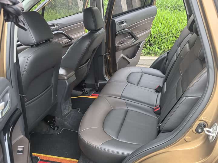 Trumpchi GS4 2017 235 T MT 2 WD — фото 8