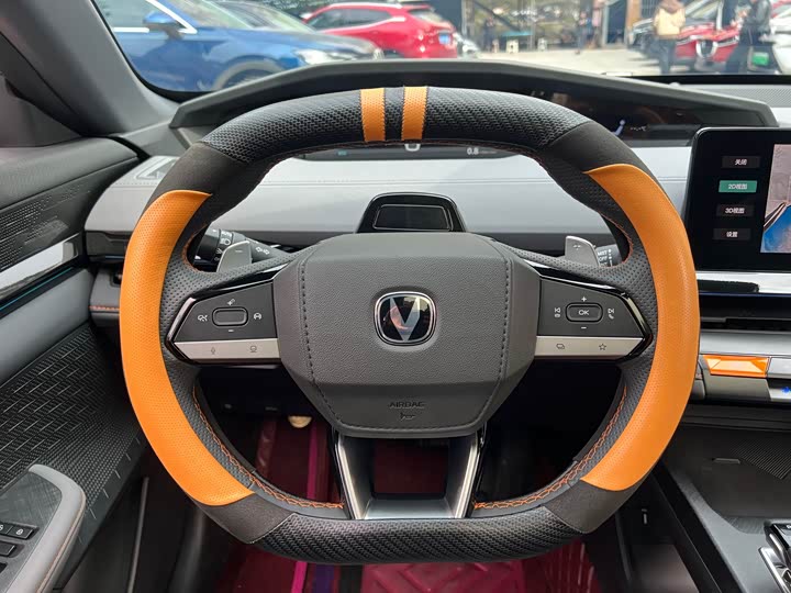 Changan UNI-V 2022 1.5 T Premium — фото 40