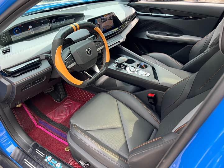 Changan UNI-V 2022 1.5 T Premium — фото 9