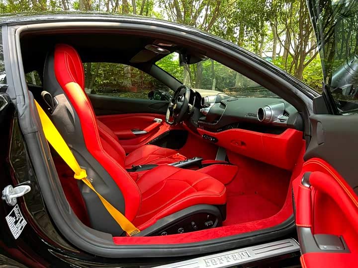 Ferrari F8 2019 Tributo 3.9 T V 8 — фото 7