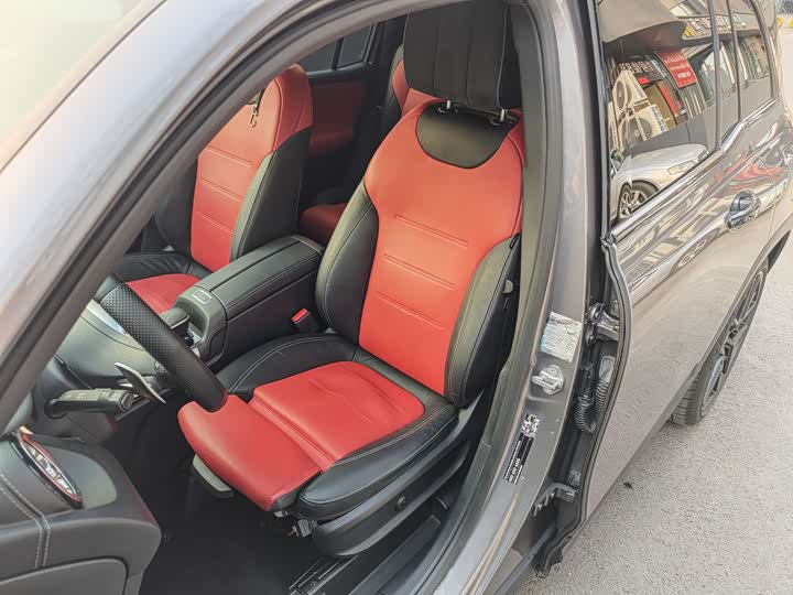 Mercedes-Benz GLB 2021 AMG GLB 35 4 MATIC — фото 15
