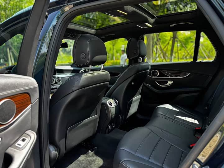 Mercedes-Benz GLC 2019 GLC 260 4 MATIC Luxury — фото 6