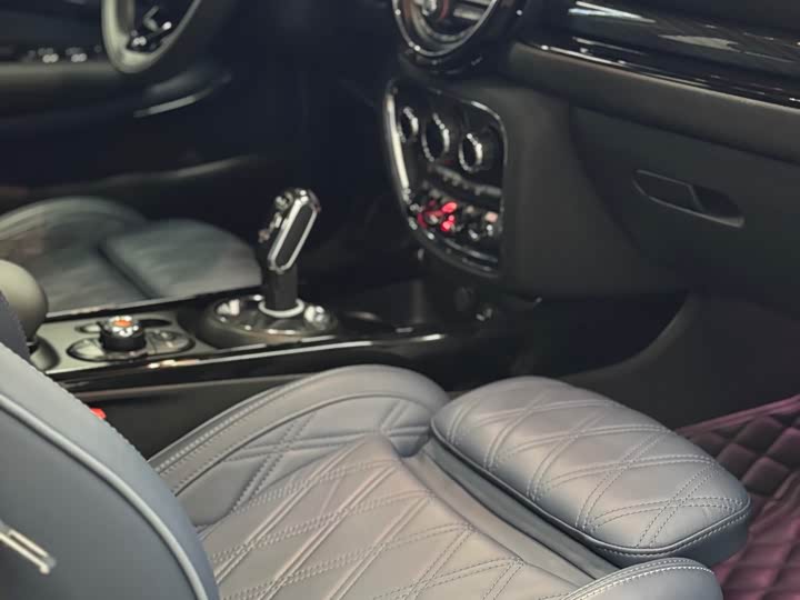MINI Clubman — фото 12