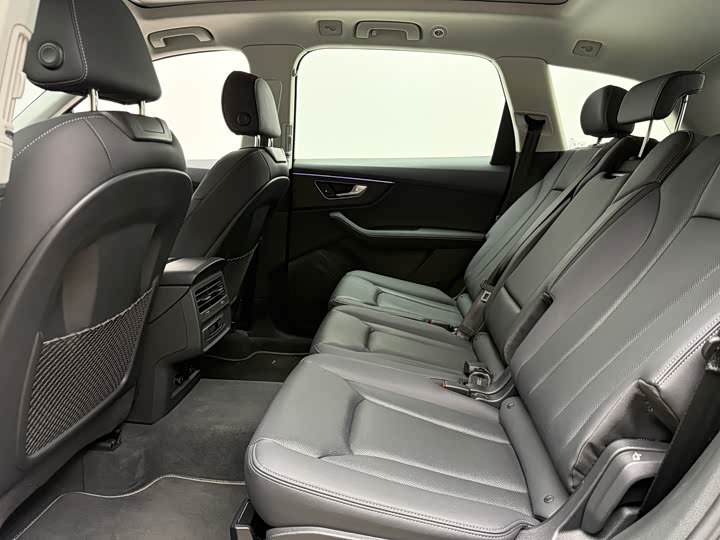 Audi Q 7 2025 45 TFSI quattro S line — фото 17