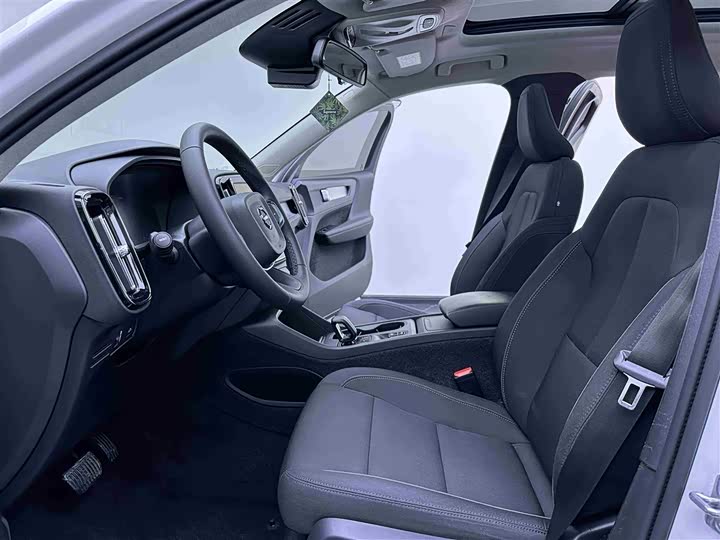 Volvo XC40 2022 T 4 WD — фото 11