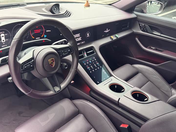 Porsche Taycan 2020 Taycan — фото 10