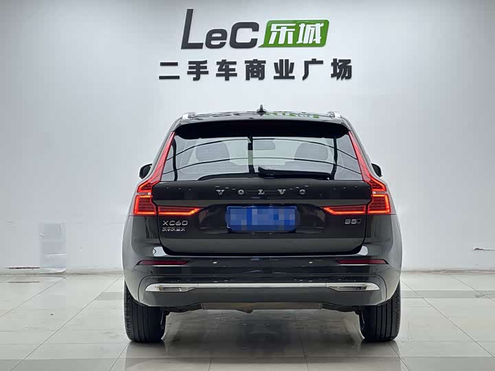 Volvo XC60 2022 B 5 4 WD — фото 23