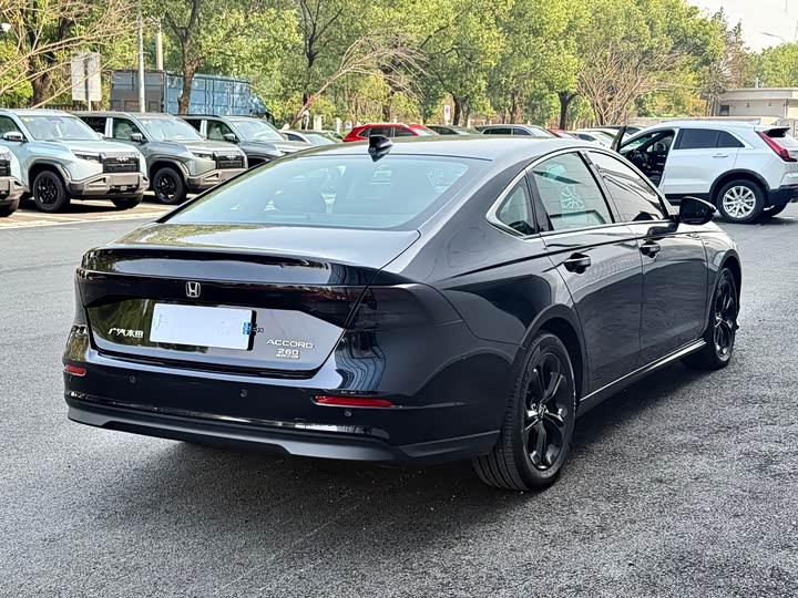 Honda Accord — фото 15
