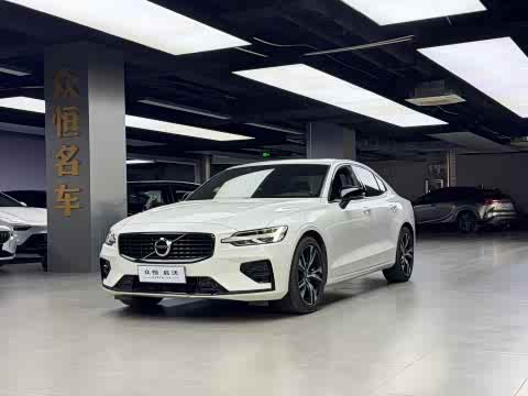 Volvo S60 2022 B 4 — фото 18