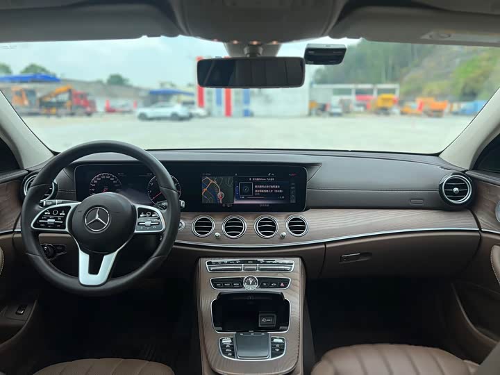 Mercedes-Benz E-Class 2020 E 300 L — фото 6