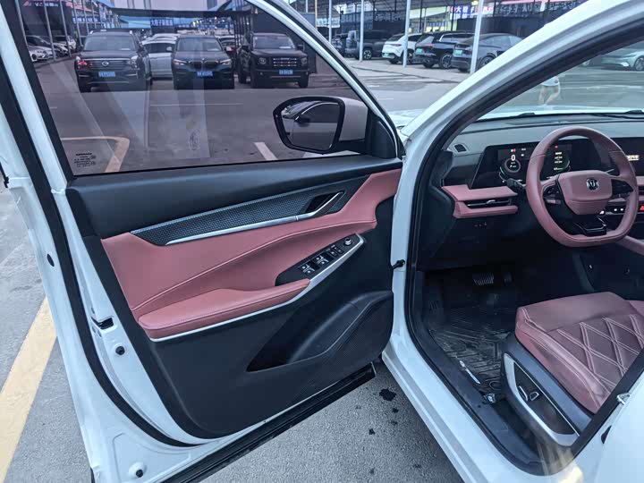 Changan CS75 PLUS 2023 1.5 T ATPremium — фото 4
