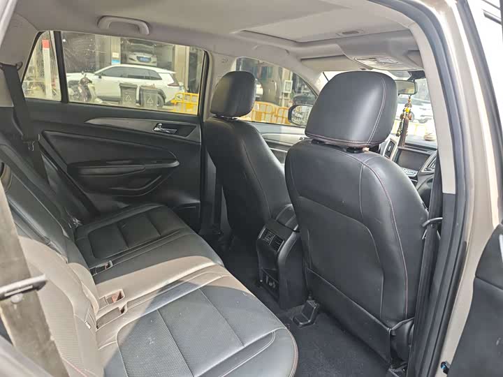 Changan CS75 2014 1.8 T ATPremium V — фото 12