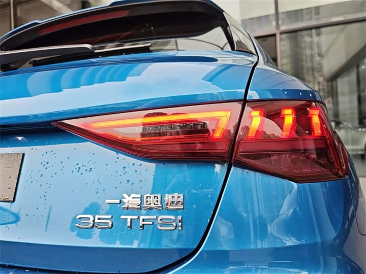 Audi A3 2022 Sportback 35 TFSI Sport — фото 15