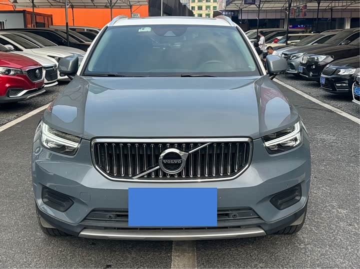 Volvo XC40 2020 T 3 — фото 2