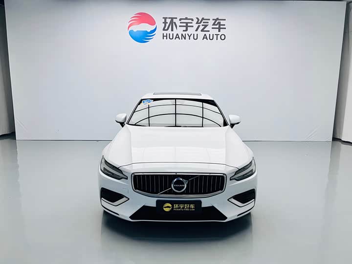Volvo S60 2023 B 4 — фото 2