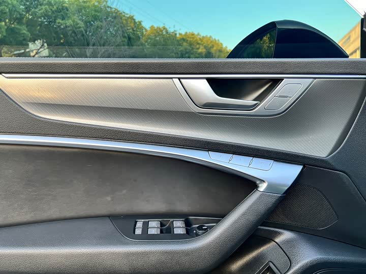 Audi A7 2023 45 TFSI — фото 4