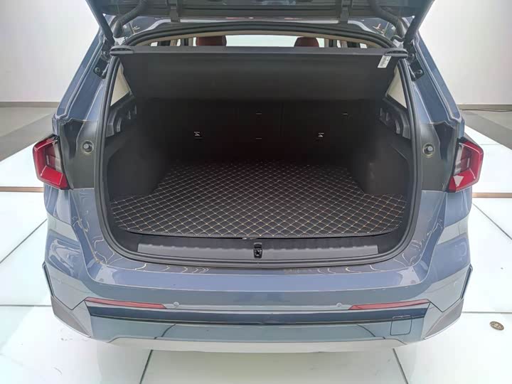 BMW X1 2023 x Drive 25 Li X — фото 10