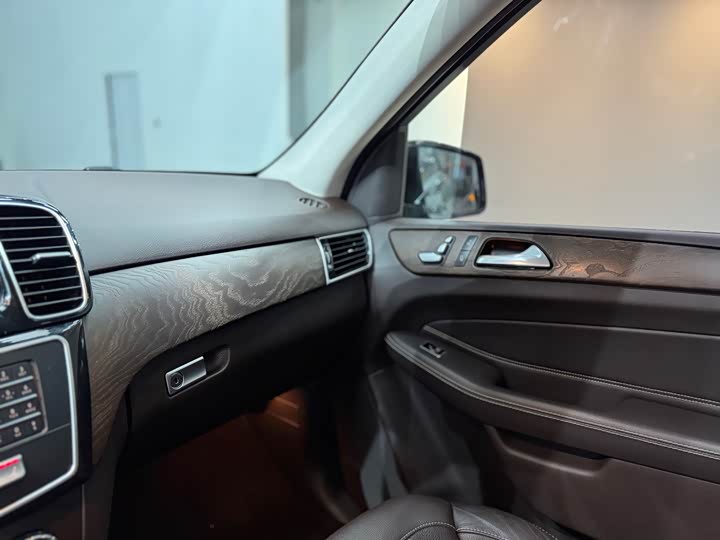 Mercedes-Benz GLE 2015 GLE 400 4 MATIC — фото 14