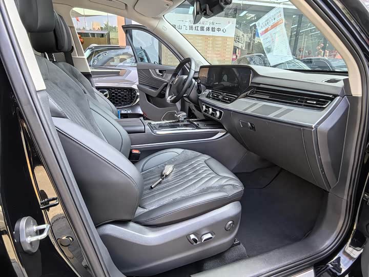 Hongqi HS5 2023 2.0 T 4 WD Pro — фото 11