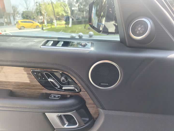 Land Rover Range Rover — фото 11