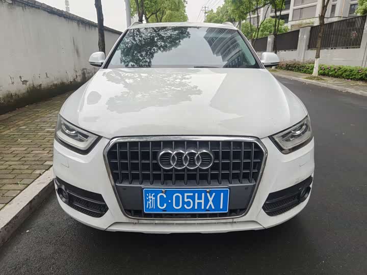 Audi Q3 2016 30 TFSI — фото 2