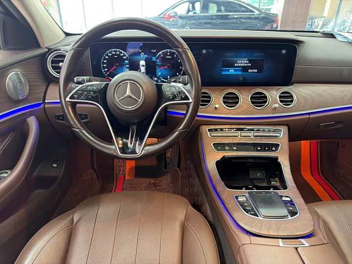 Mercedes-Benz E-Class 2021 E 300 L Luxury — фото 13