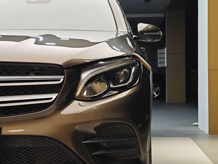 Mercedes-Benz GLC 2017 GLC 260 4 MATIC Luxury — фото 2