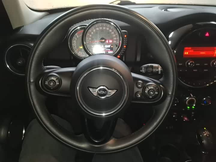 MINI Hatch — фото 11