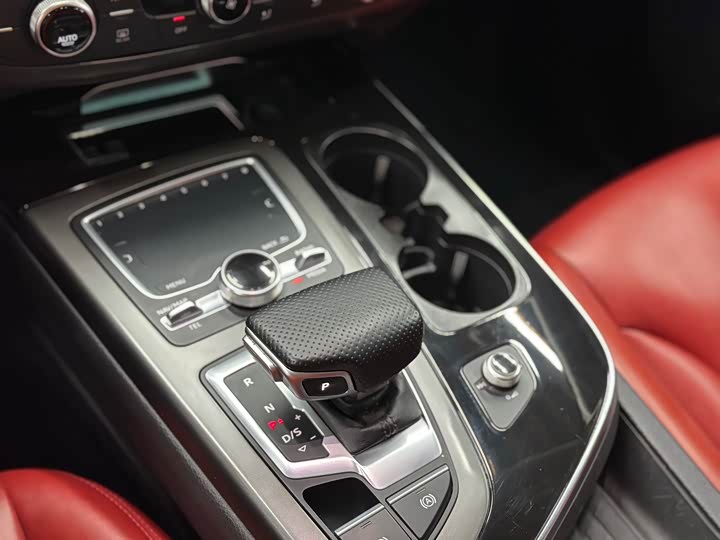 Audi Q7 2016 40 TFSI S line Sport — фото 16
