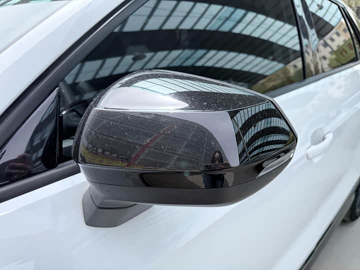 Audi Q2L 2021 35 TFSI — фото 10