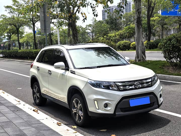 Suzuki Vitara — фото 21